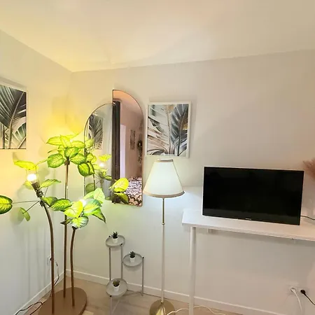 Apartment Cosy Azur & Corail ! 2ch Proche De Verdun *