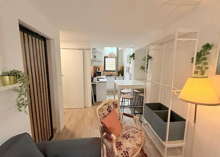 Apartment Cosy Azur & Corail - 2ch - Proche De Verdun *